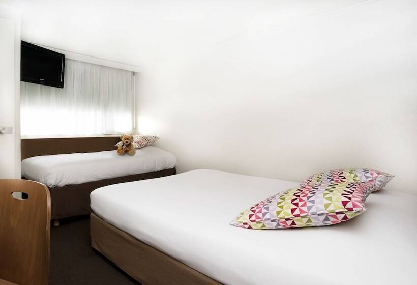 Отель Campanile Marne La Vallee  Torcy