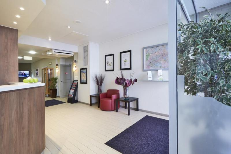 בית מלון כפרי Campanile Paris Ouest   Porte De Champerret Levallois
