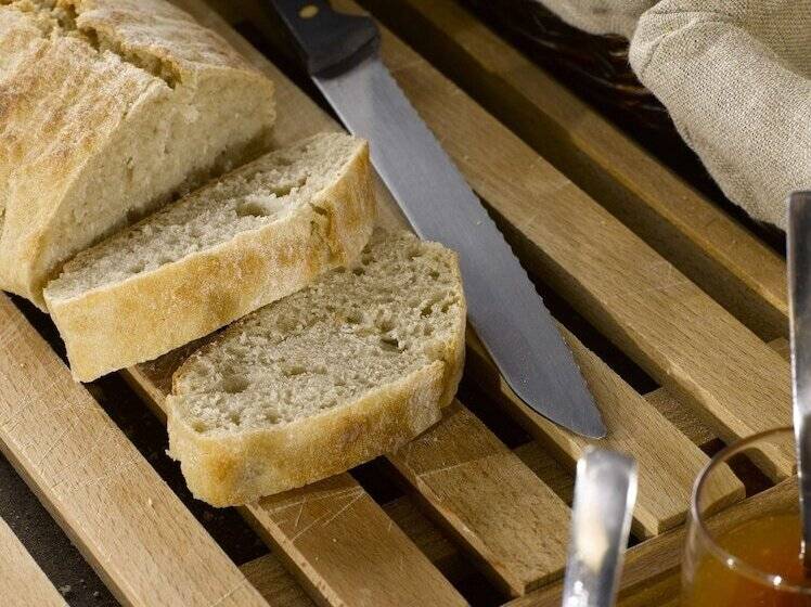 בית מלון כפרי Campanile Pau Est Bizanos