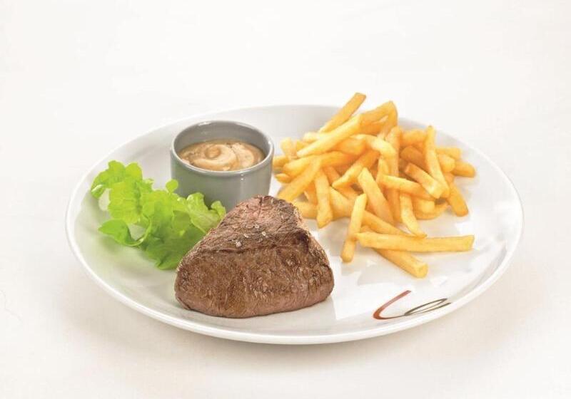 בית מלון כפרי Campanile Sable Sur Sarthe  Vion