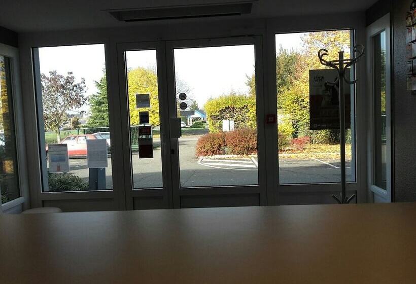 Отель Campanile Sable Sur Sarthe  Vion