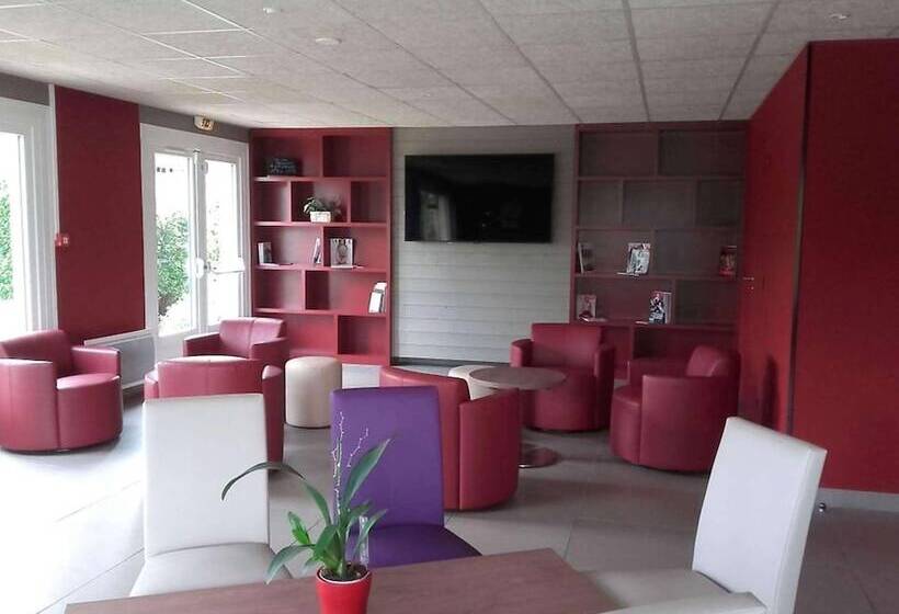 בית מלון כפרי Campanile Sable Sur Sarthe  Vion