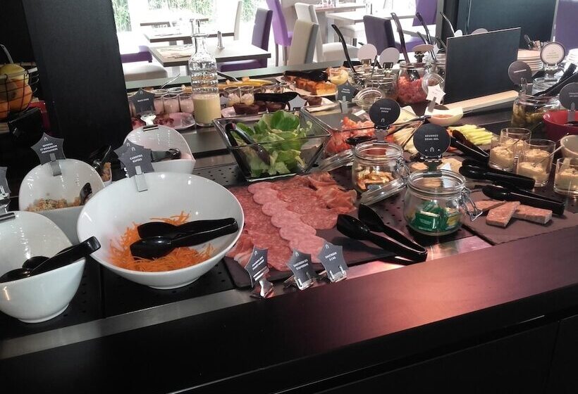 בית מלון כפרי Campanile Sable Sur Sarthe  Vion