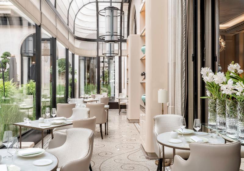 Fotos del hotel Four Seasons Hotel George V Paris:  10