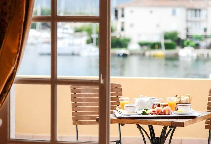 ホテル Hôtel Giraglia