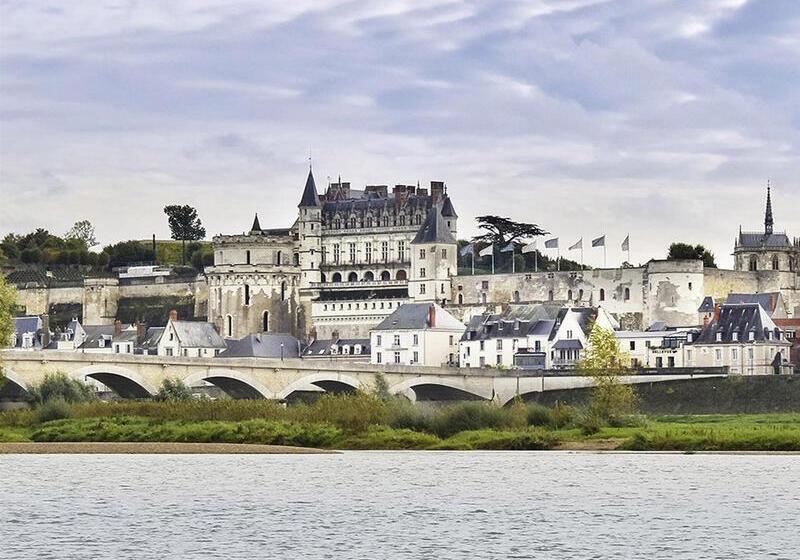 هتل Ibis Amboise