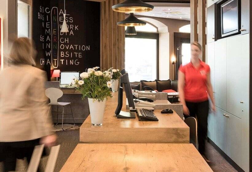 هتل Ibis Angers Centre Chateau