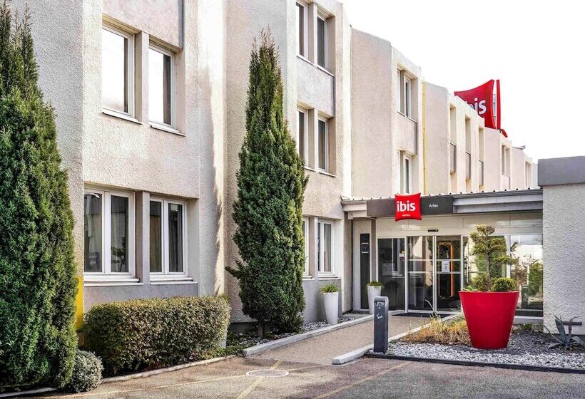 בית מלון כפרי Ibis Arles
