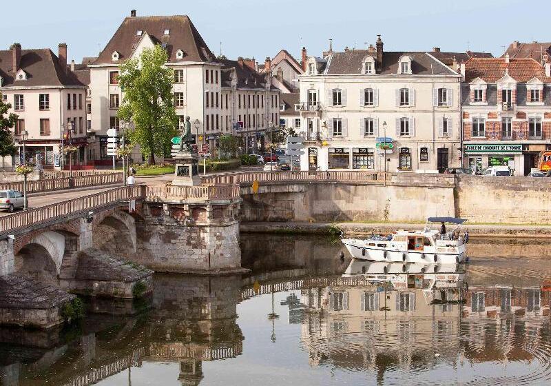 هتل Ibis Auxerre Sud