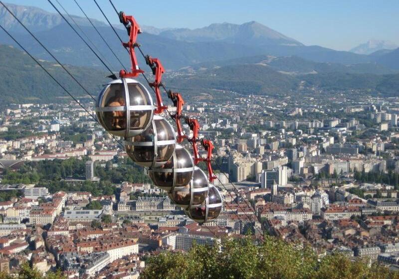 هتل B&B Grenoble Université 2