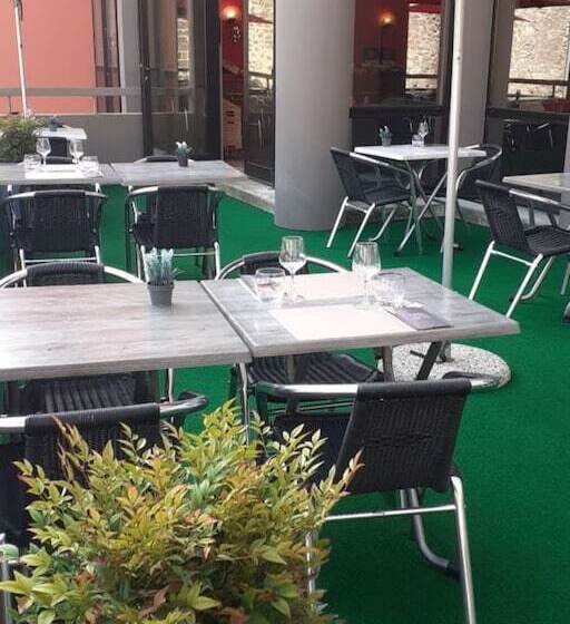 هتل Ibis Le Puyenvelay Centre