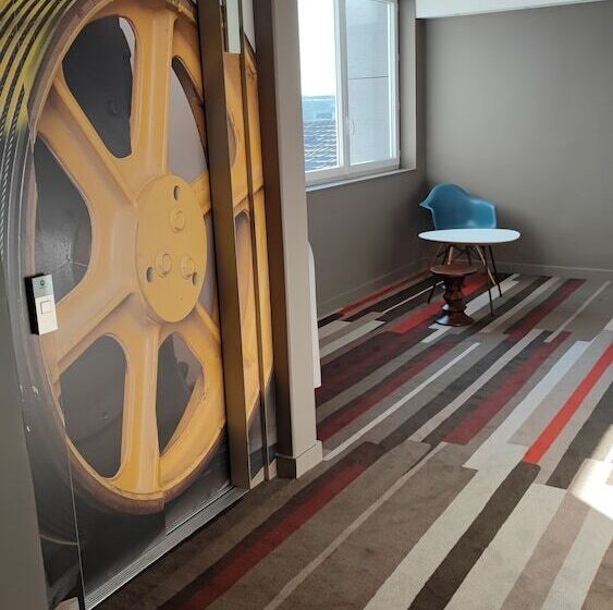 בית מלון כפרי Ibis Moulins