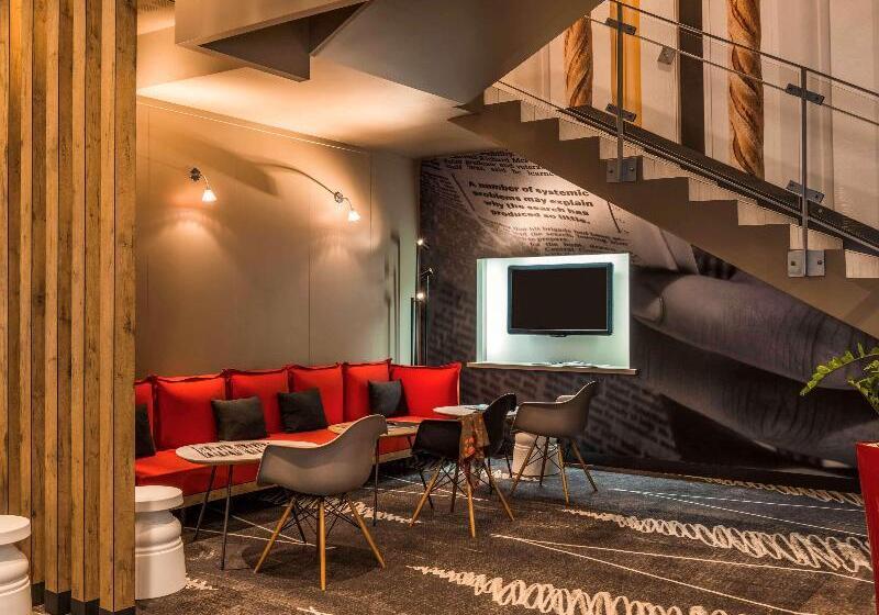 Fotos del hotel Ibis Paris Montmartre 18ème:  21