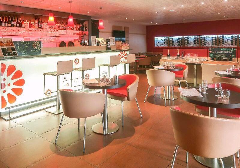 Fotos del hotel Ibis Paris Montmartre 18ème:  14