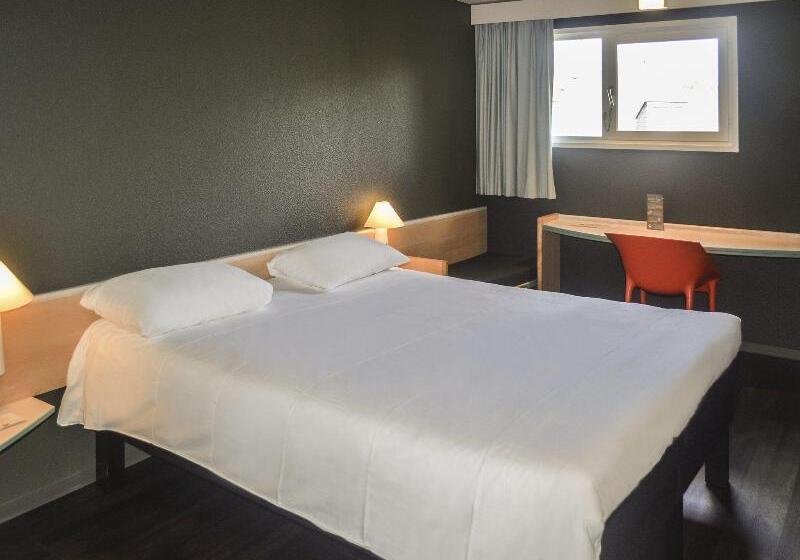 ホテル Ibis Rennes Beaulieu