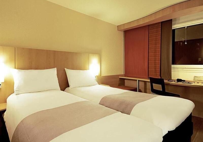 هتل Ibis Saintquentin Basilique