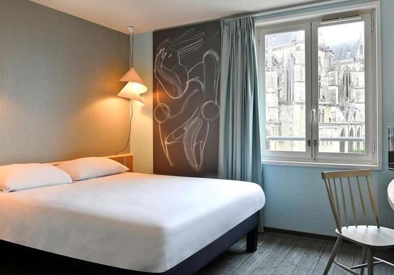 هتل Ibis Saintquentin Basilique