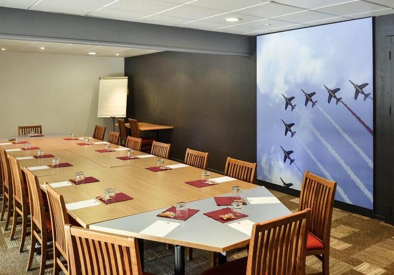 فندق Ibis Salon De Provence