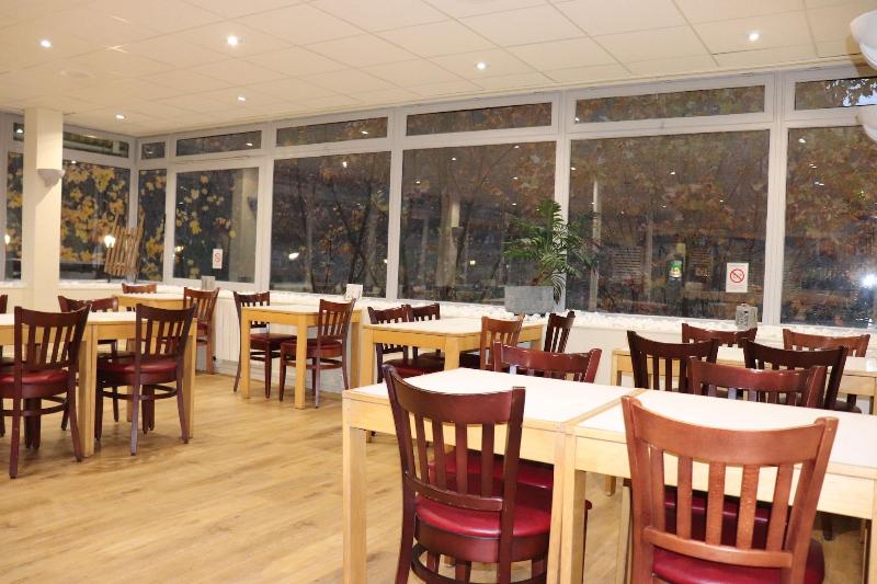 هتل Inn Design Moutiers