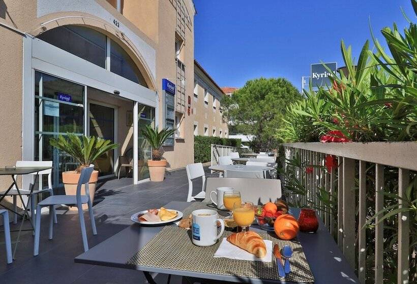 هتل Hôtel Restaurant Kyriad Fréjus