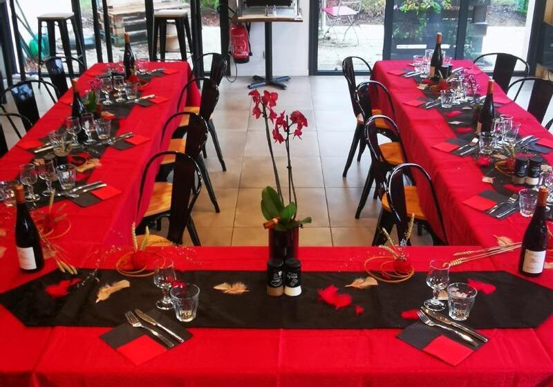 هتل Hôtel Kyriad Lille Nord   Roncq