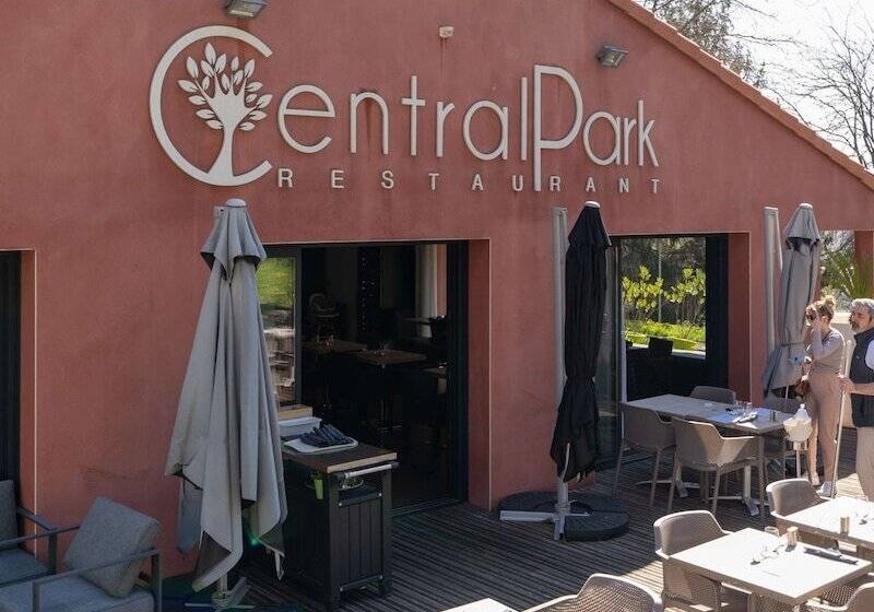 ホテル Kyriad Lyon Sud  Sainte Foy