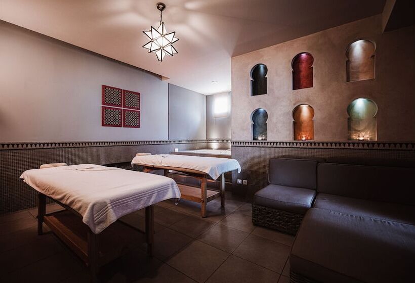 ホテル La Clairière Bio & Spa