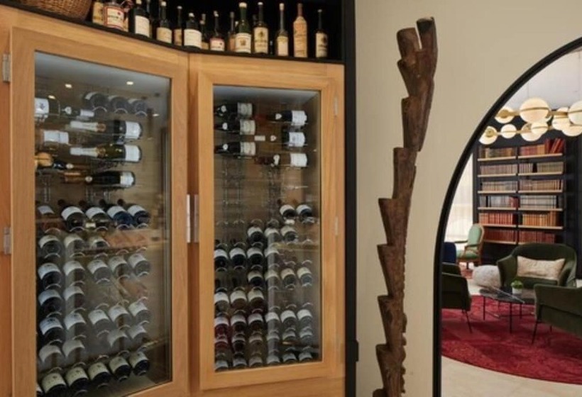 هتل Les Nomades Beaune