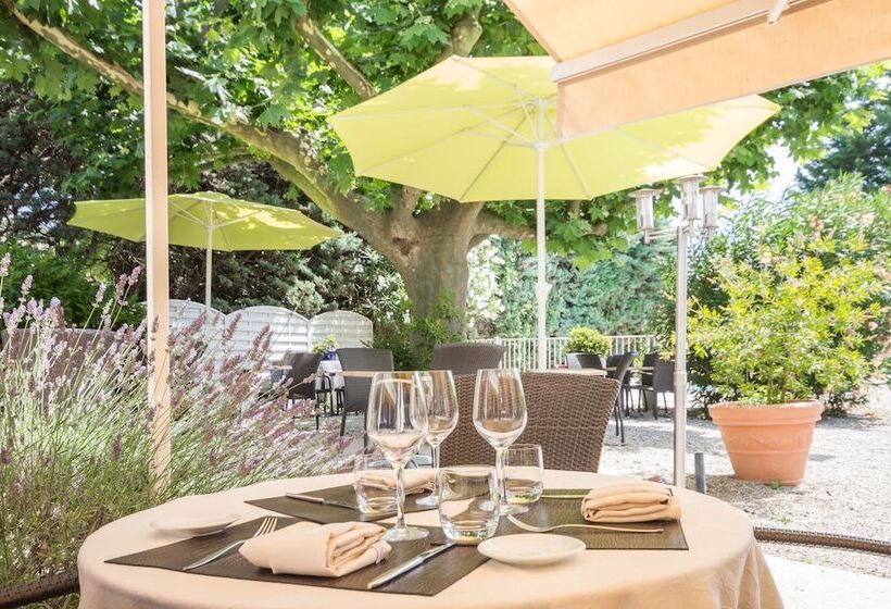 Hotel Logis Le Printemps  Restaurant  Montelimar