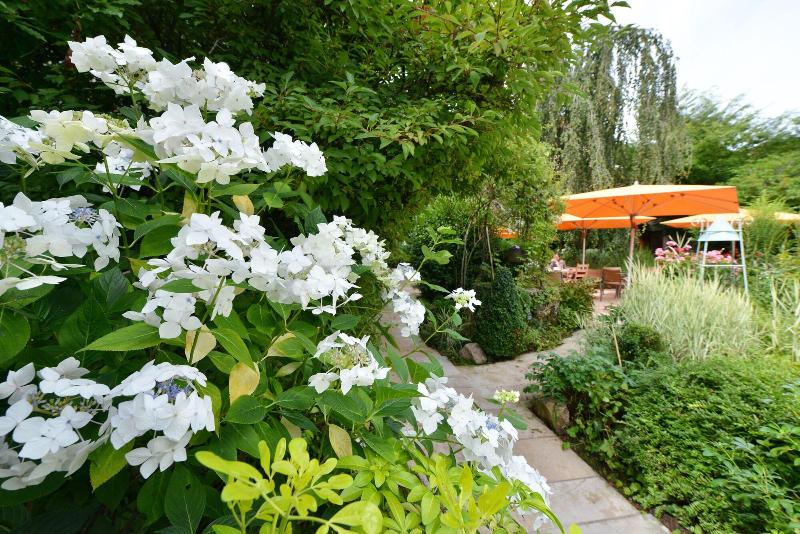 هتل Relais Bernard Loiseau