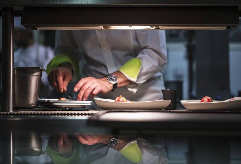 هتل Relais Bernard Loiseau