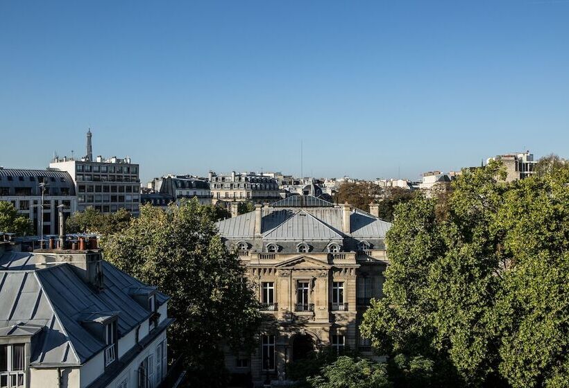 Fotos del hotel Royal Garden Champs Elysées:  3