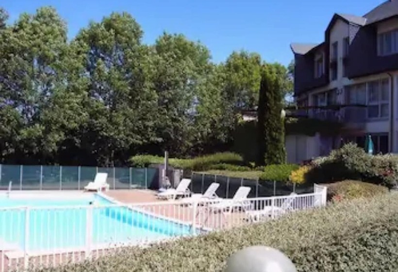 Inter Hotel Salers Le Gerfaut