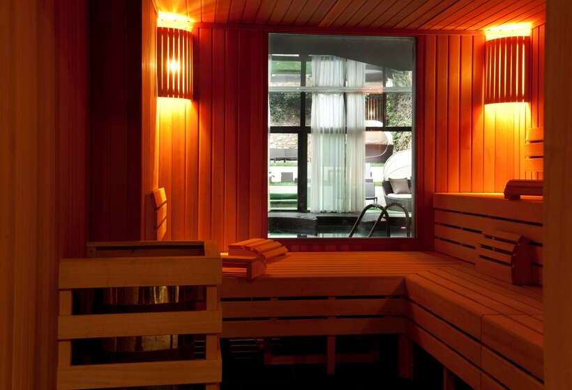 هتل & Spa Le Grand Monarque, Bw Premier Collection