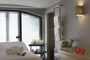 هتل Byblos Saint Tropez