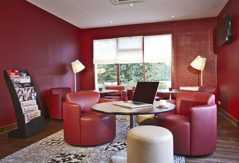 فندق Campanile Chanas