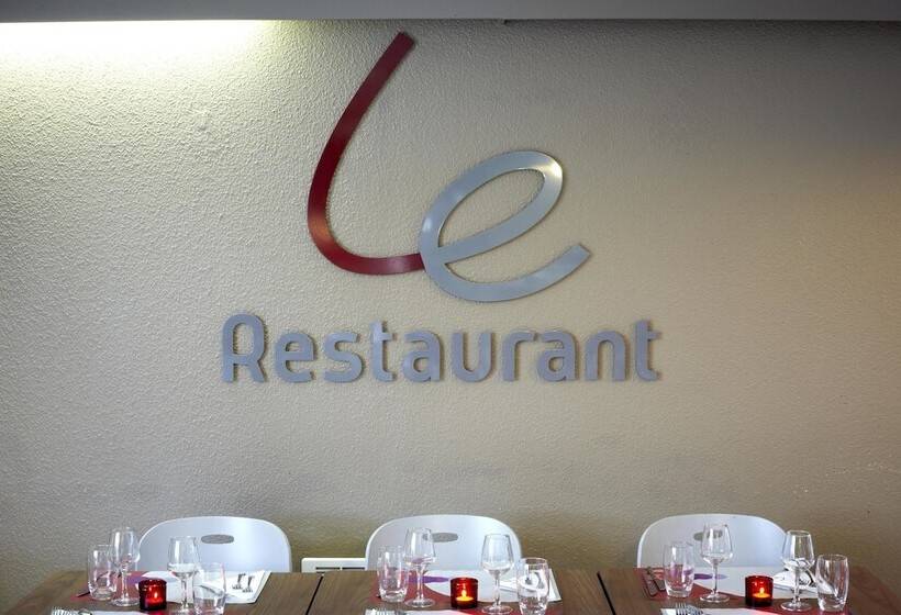 فندق Campanile Chanas