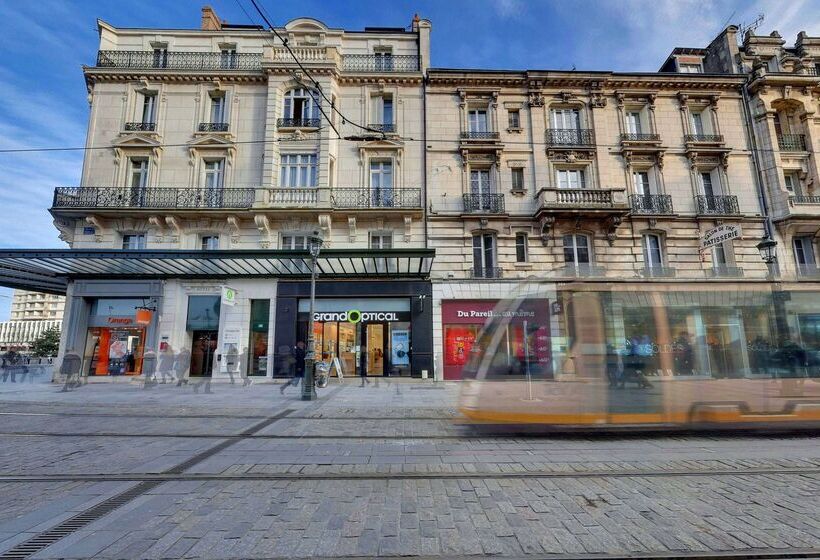 בית מלון כפרי Campanile Orleans Centre  Gare