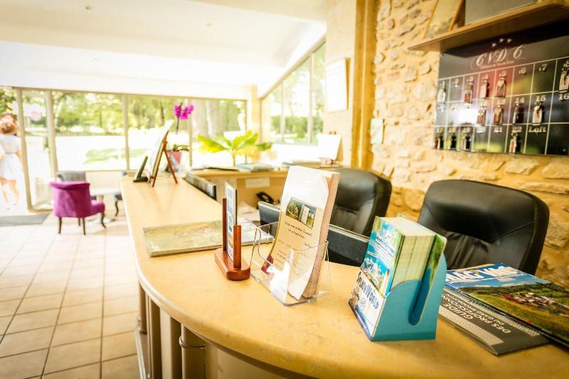 Отель Domaine Du Val De Ceze