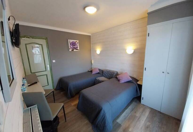 هتل Hôtel L Oustalet