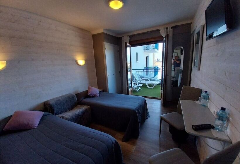 هتل Hôtel L Oustalet
