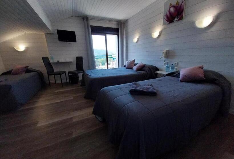 هتل Hôtel L Oustalet