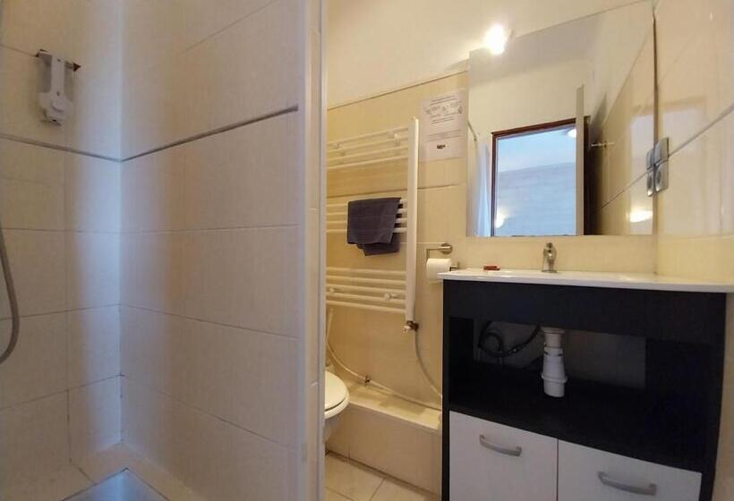 هتل Hôtel L Oustalet