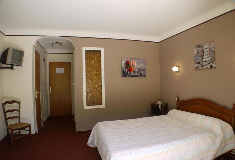 هتل Hôtel Le Castelet