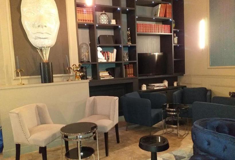 هتل Hôtel Le Mas De Couran