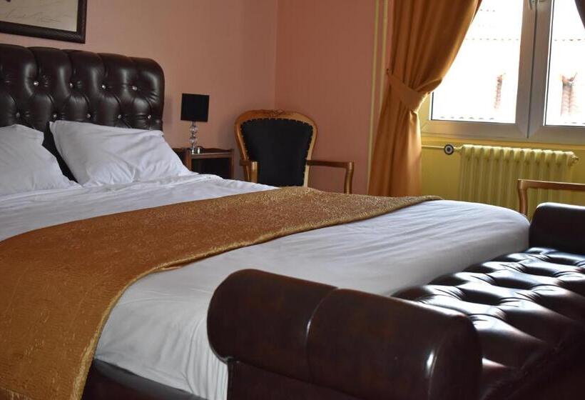 هتل Hôtel Le Sauvage