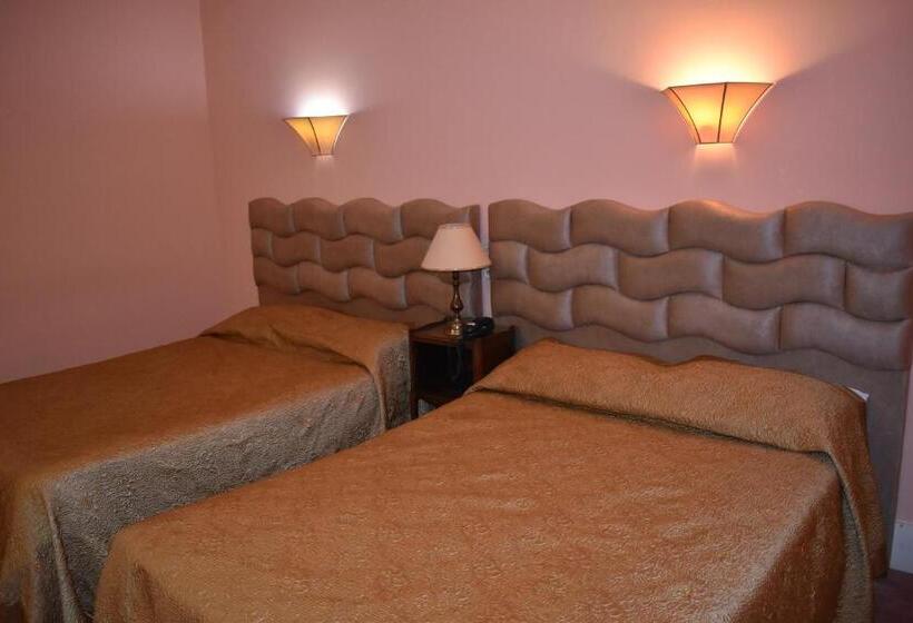 هتل Hôtel Le Sauvage
