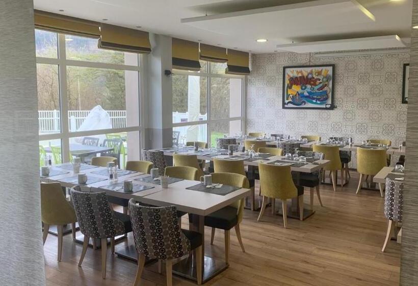 Отель Hôtel Mercure Annecy Sud