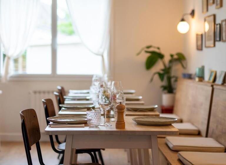 فندق Hôtel Restaurant La Voile Bleue