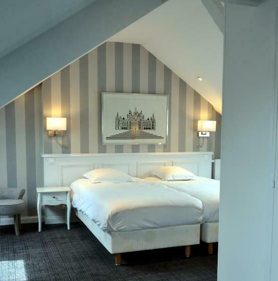 هتل Logis Hôtel Restaurant Le Monarque